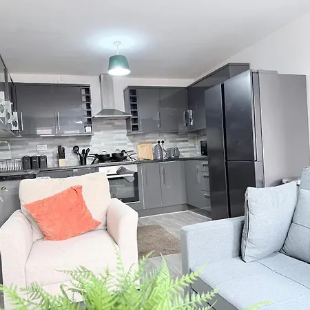Soothing Near Shopping And Centres Privat bolig